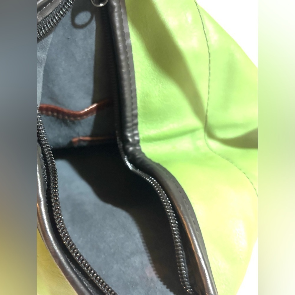 Chic Green Leather Backpack - Picture 7 of 8